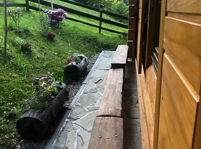 Lesna Glusza בקתה